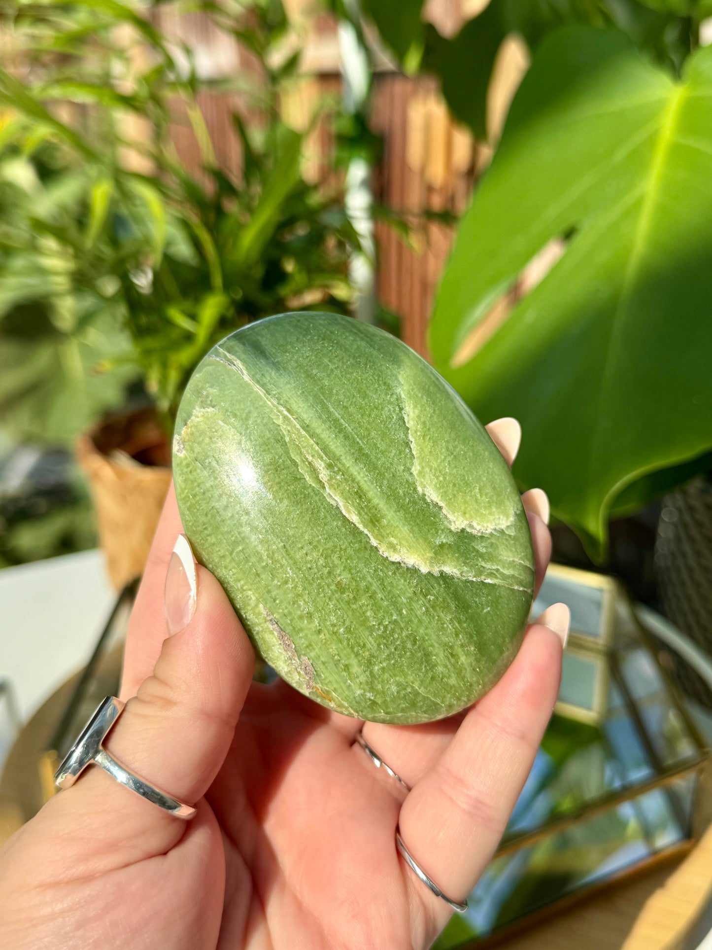 Chrome Tremolite Large Palms