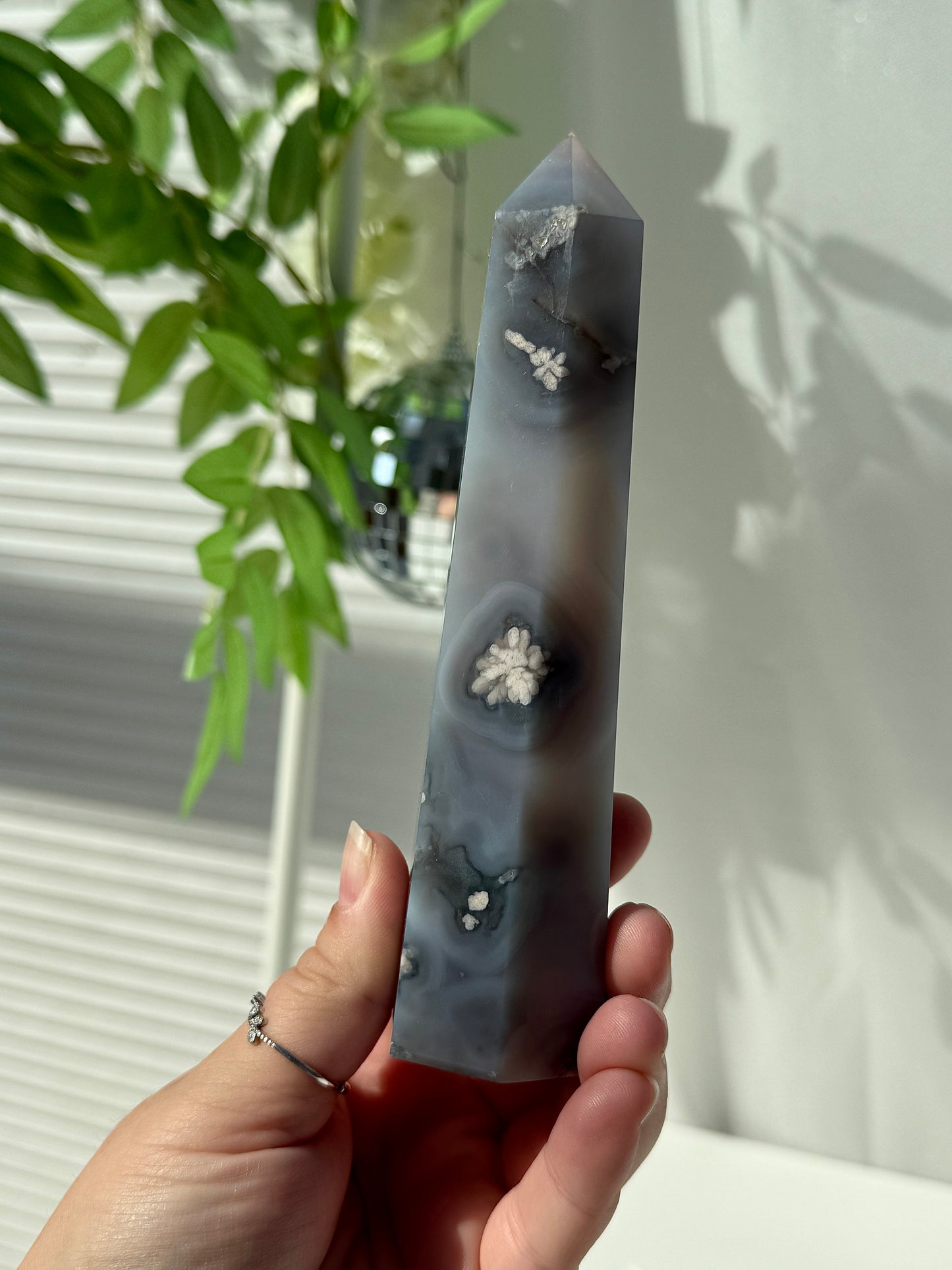 Black Flower Agate Tower