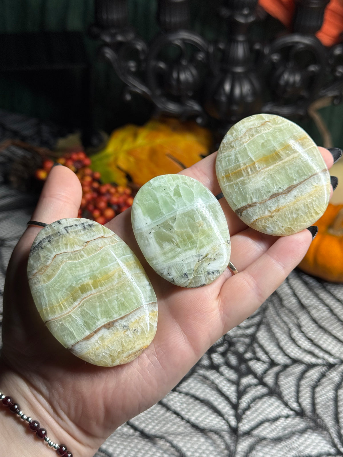 Kiwi Calcite Palms