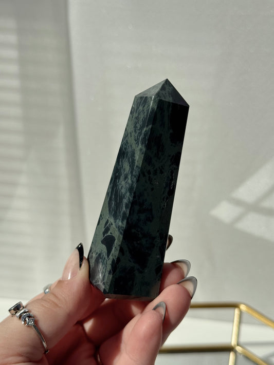 Spiderweb Obsidian Obelisks