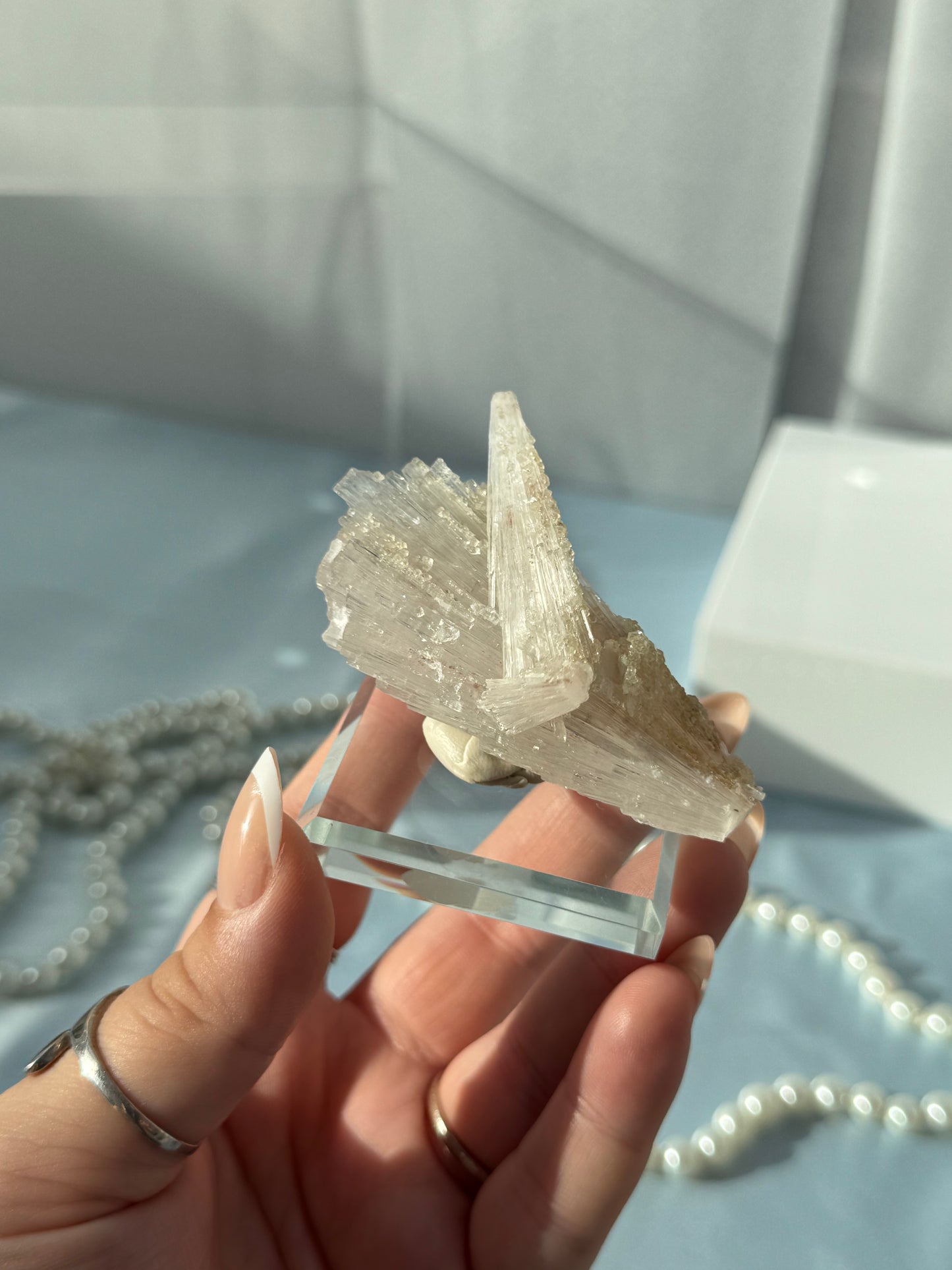 Iron-Kissed Scolecite Sprays