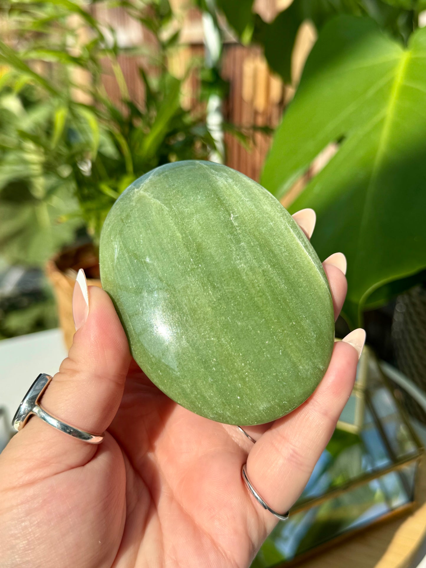Chrome Tremolite Large Palms