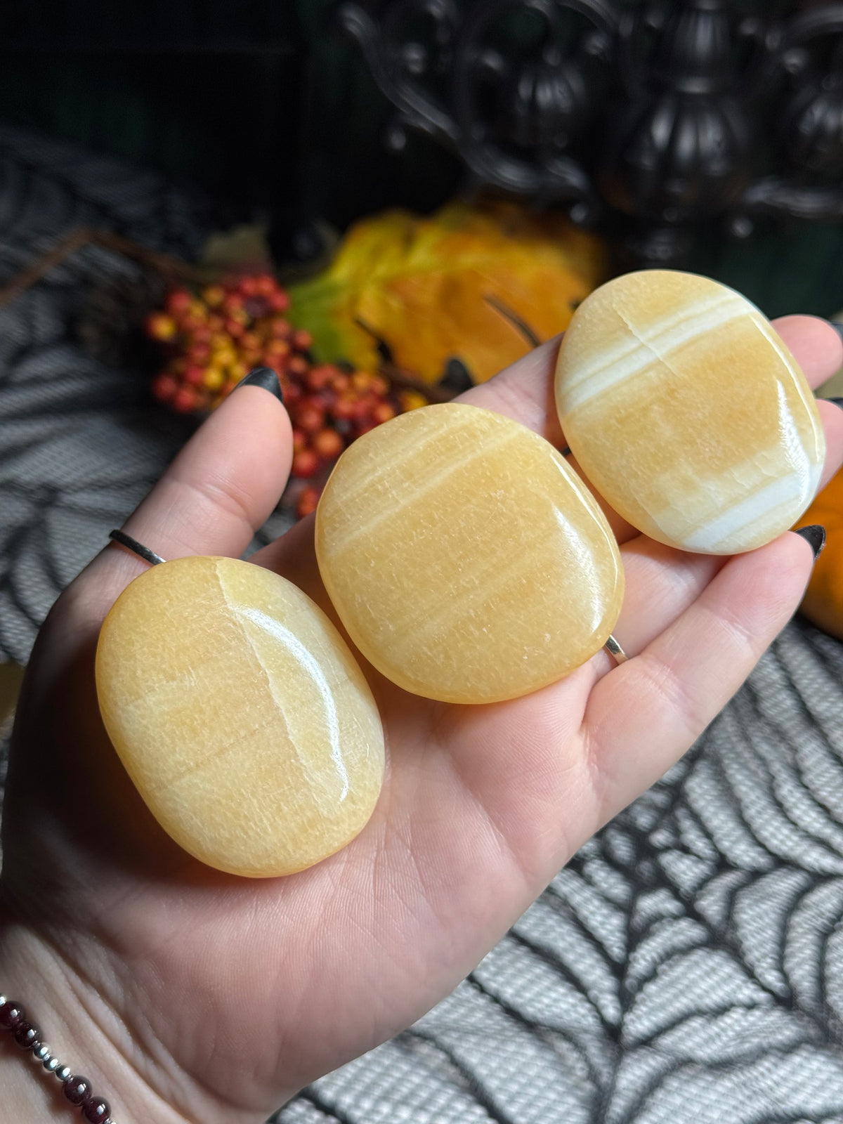Mango Calcite Palms