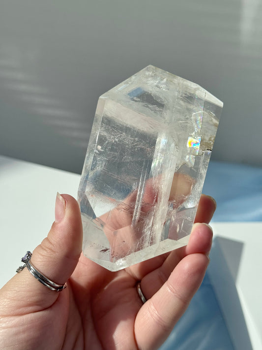 Optical Calcite Freeforms