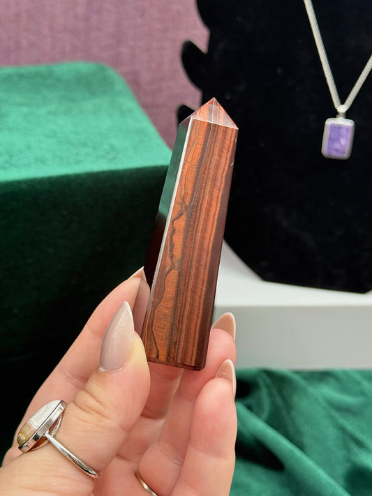 Red Tigers Eye Towers
