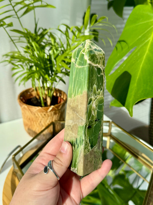 Chrome Tremolite Tower